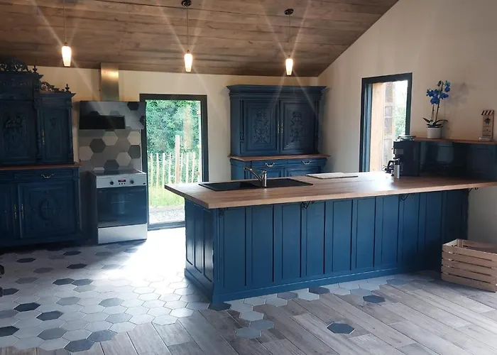 De L'archerie Classe 4 Etoiles Pour 4 Personnes, *